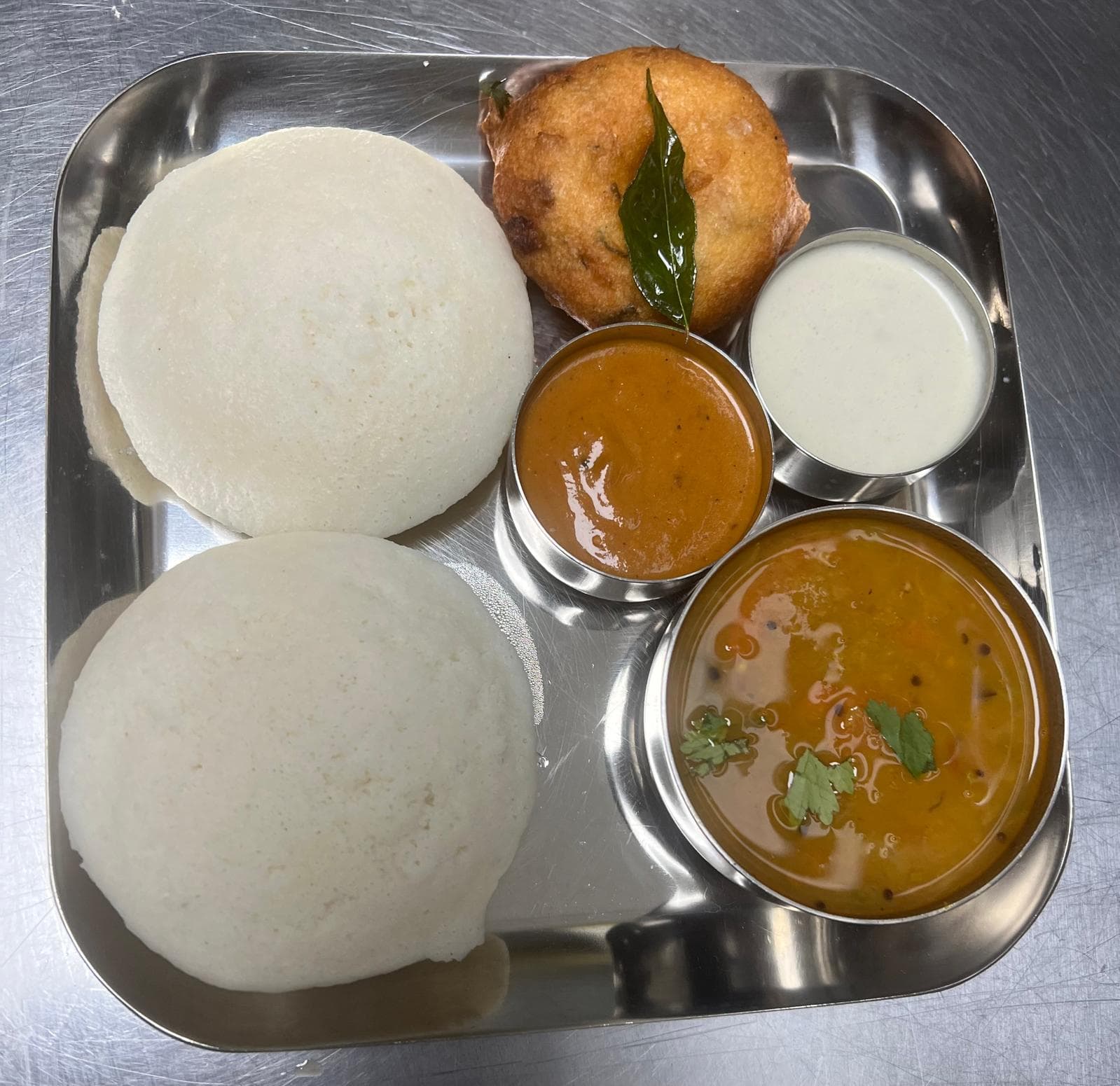 Idli with Vada