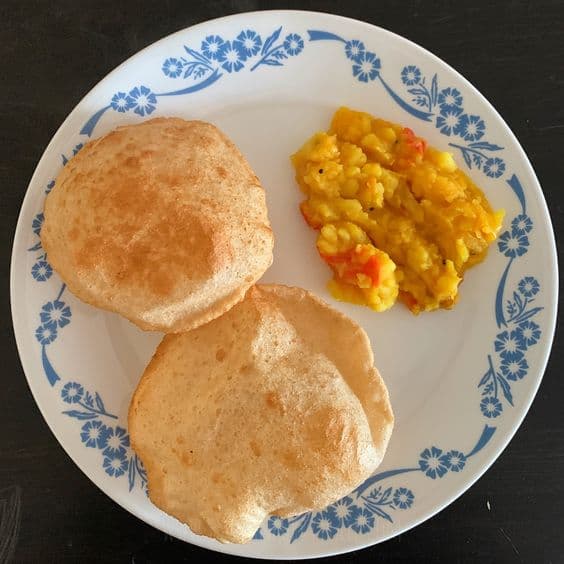 Poori (2 Pcs) with Masala